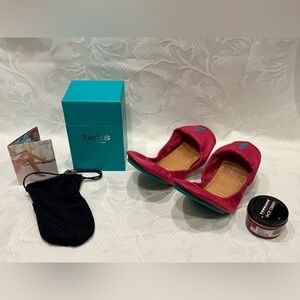 Tieks Women's Fuchsia Ballet Flats